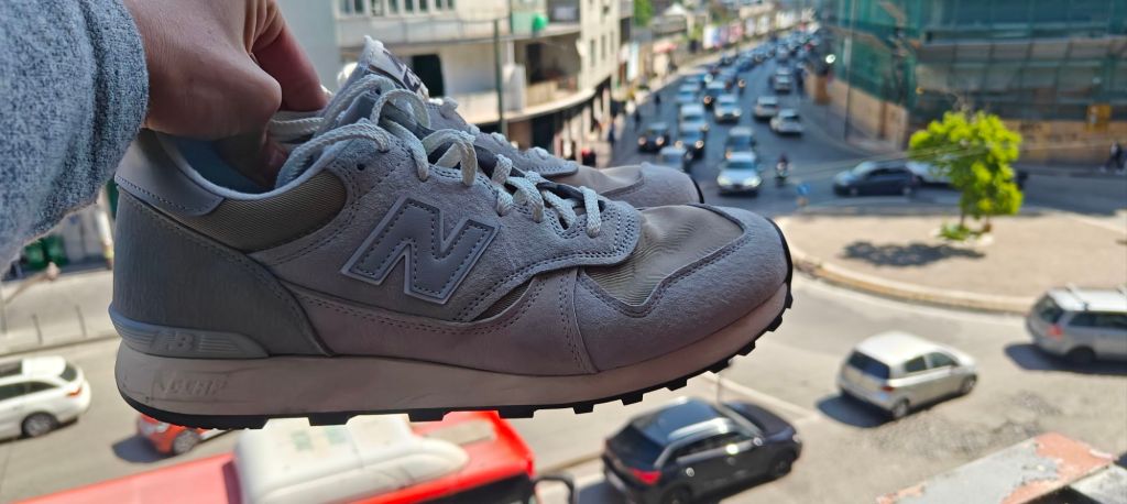 NB 475 in-hand shot near the train station in Napoli