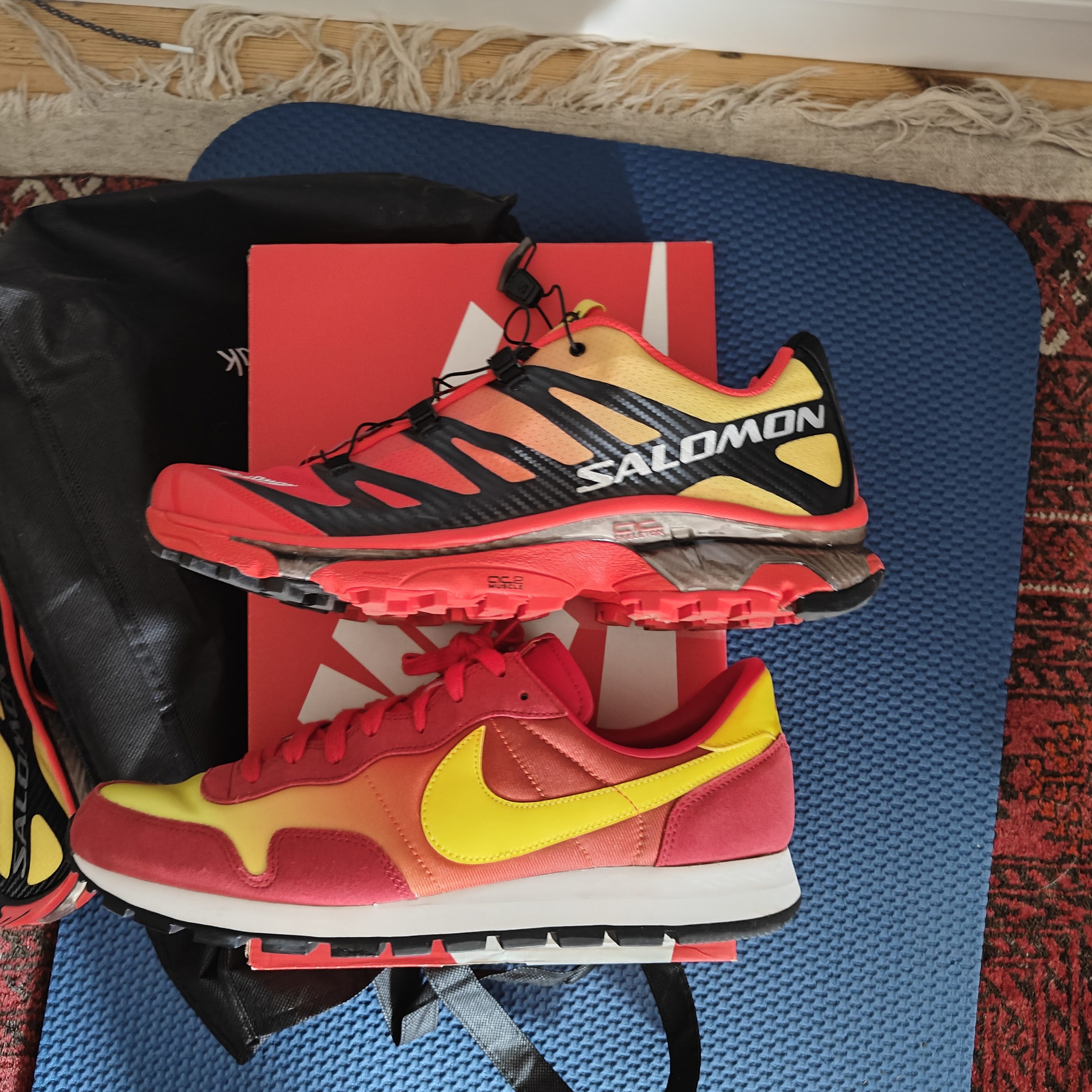 Salomon XT-4 2024 Habanero red versus Size? x Nike Omega Flame gradient comparison side by side