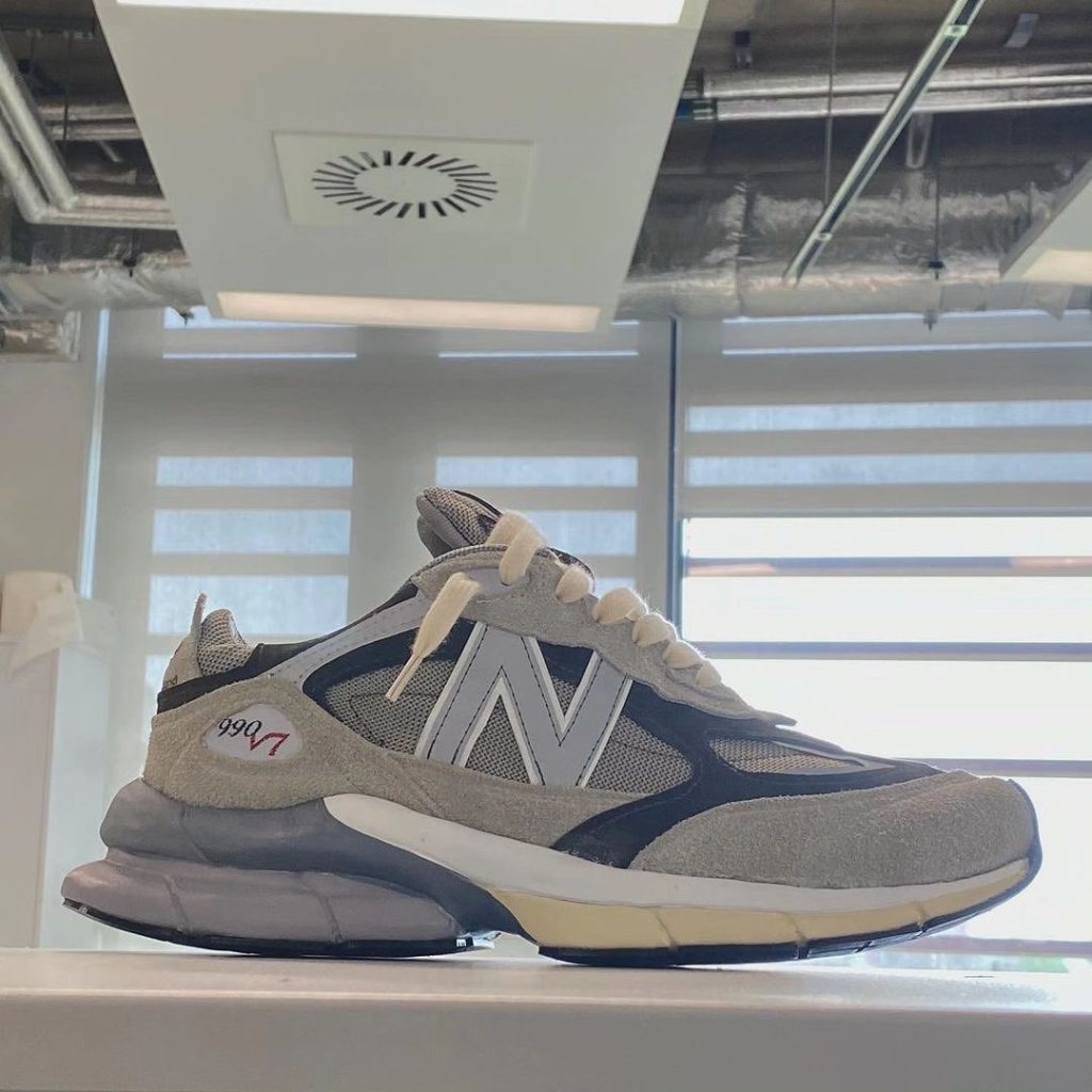 new balance 990v7 early looks